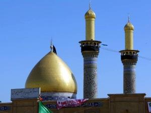  اهدای دو واحد منزل مسکونی جهت ساخت درب حرم حضرت اباالفضل(ع)
