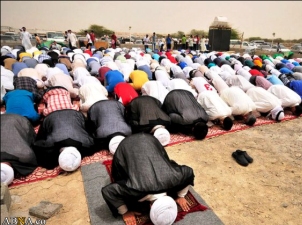 فقط در بحرین؛ نماز خواندن در مسجد ویران شده جرم است