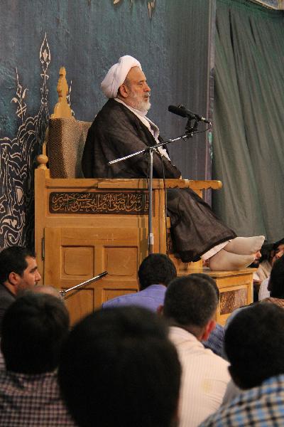 استاد انصاریان: شکم پروری و شهوت گرایی دو مانع رسیدن به رستگاری ابدی هستند!