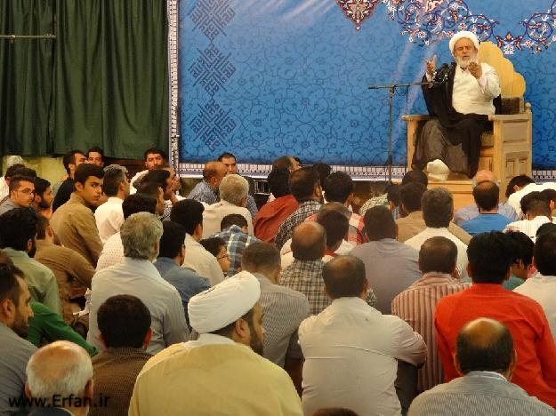 گزارش تصویری / شب دوم سخنرانی استاد انصاریان درحسینیه همدانی ها