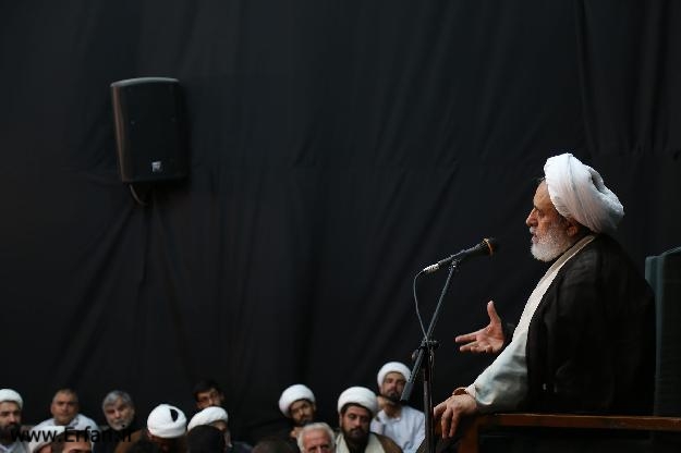 گزارش تصویری/ مراسم شهادت حضرت جواد الائمه با سخنرانی استاد انصاریان در بیت حضرت آیت الله وحید خراسانی 