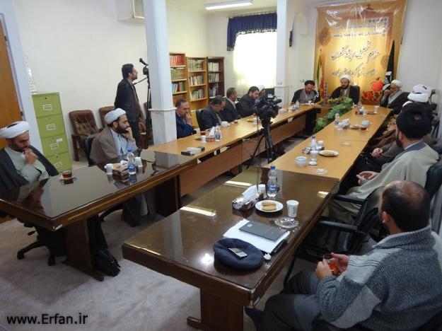 برگزاری جلسه تجلیل از پژوهشگران موسسه دارالعرفان + عکس