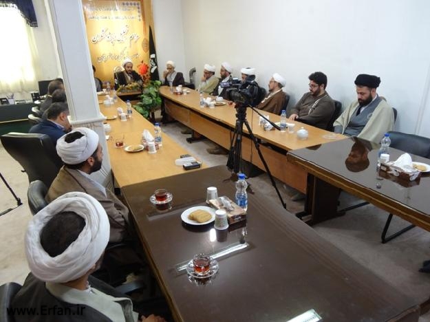 برگزاری جلسه تجلیل از پژوهشگران موسسه دارالعرفان + عکس