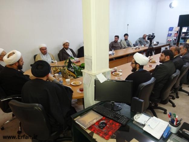 برگزاری جلسه تجلیل از پژوهشگران موسسه دارالعرفان + عکس