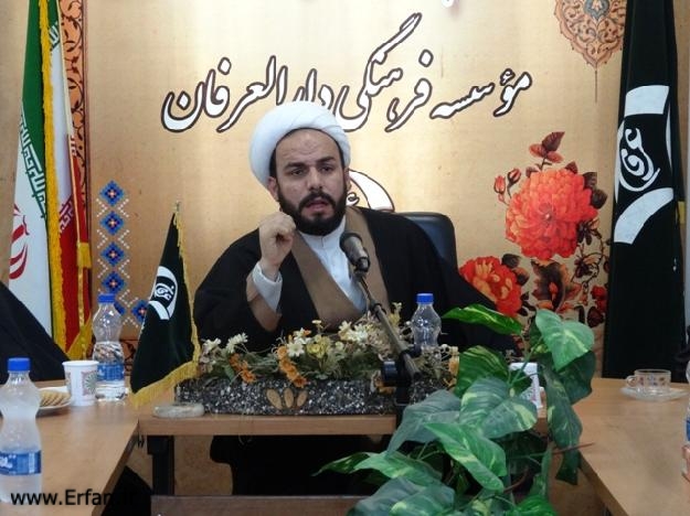 برگزاری جلسه تجلیل از پژوهشگران موسسه دارالعرفان + عکس