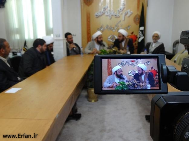 برگزاری جلسه تجلیل از پژوهشگران موسسه دارالعرفان + عکس