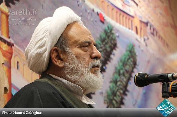 استاد انصاریان: به صفات و نشانه های شیعه، آراسته شویم