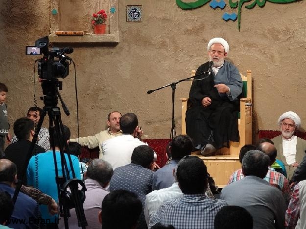 گزارش تصویری/سخنرانی استاد انصاریان در بقعه شیخ طرشتی- تهران