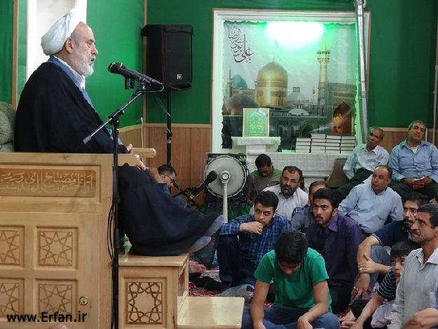 گزارش تصویری/ سخنرانی استاد انصاریان در بیت الاحزان اصفهان