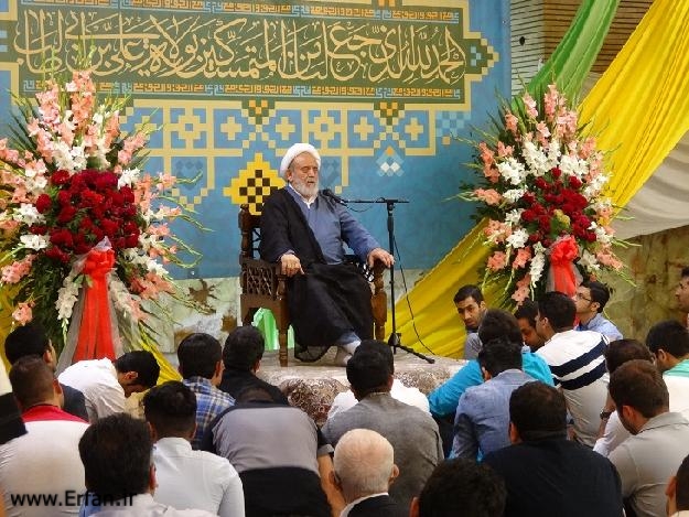 گزارش تصویری/ ویژه برنامه روز عید غدیر با سخنرانی استاد انصاریان در مسجد امیر (ع)