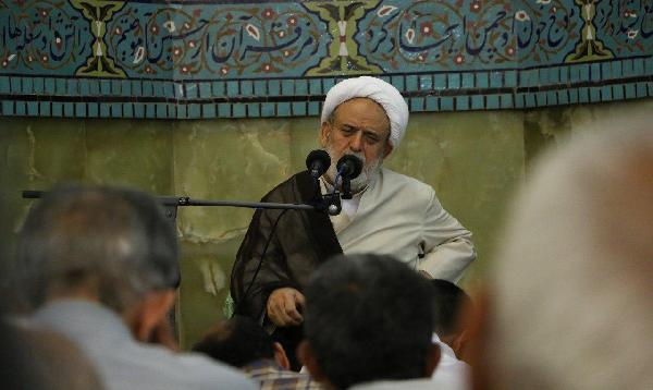 استاد انصاریان: بیشترین علت‌ طلاق، چشم است نه اختلافات مالی و بدنی 