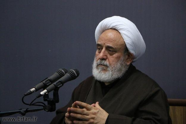 گزارش تصویری/ سخنرانی استاد انصاریان در بقعه شیخ نوایی خوی دهه دوم محرم 1439