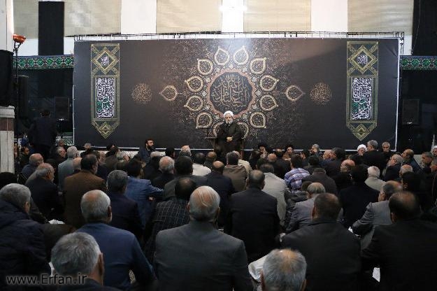 گزارش تصویری/ سخنرانی استاد انصاریان در بقعه شیخ نوایی خوی دهه دوم محرم 1439