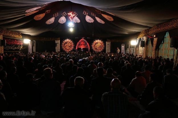 ویژه برنامه سوگواری امام حسین(ع) در حسینیه هدایت + تصاویر 