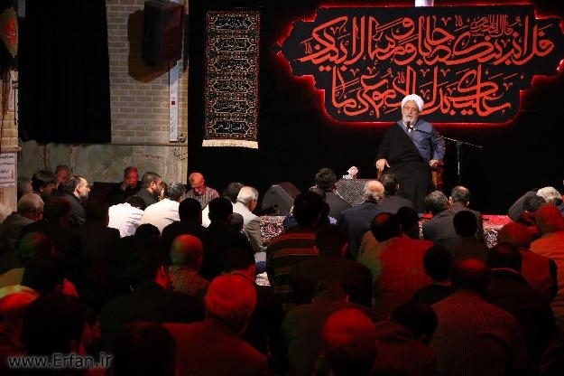 گزارش تصویری/ سخنرانی استاد انصاریان در بقعه شیخ طرشتی/ دهه سوم محرم 1439