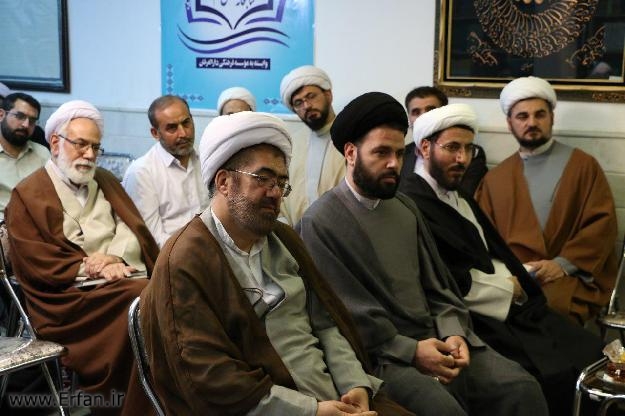 استاد انصاریان: قرآن، روایات و محصولات علمی و فکری علمای شیعه مهم‌ترین میراث علمی و تحقیقی تشیع است +عکس