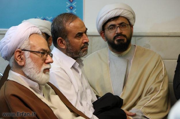 استاد انصاریان: قرآن، روایات و محصولات علمی و فکری علمای شیعه مهم‌ترین میراث علمی و تحقیقی تشیع است +عکس