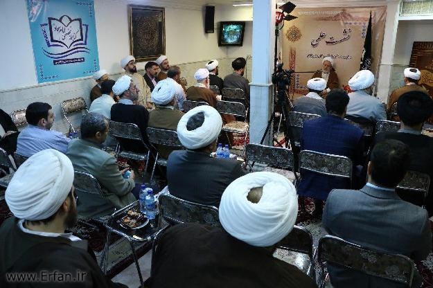 استاد انصاریان: قرآن، روایات و محصولات علمی و فکری علمای شیعه مهم‌ترین میراث علمی و تحقیقی تشیع است +عکس