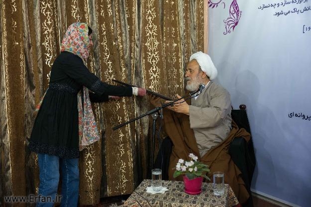 دیدار حضرت استاد انصاریان از بیماران پروانه ای در خانه "ای بی"+تصاویر