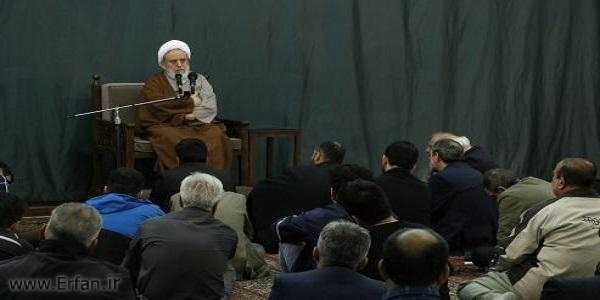 استاد انصاریان: قرآن راهنمای انسان برای یک زندگی سالم 