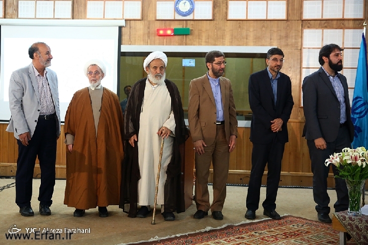 با حضور استاد انصاریان؛ پایگاه جامع قرآن ایرانصدا رونمایی شد/ انتشار ۶ جلد از مجموعه تفسیر قرآن استاد انصاریان+ عکس
