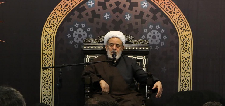 استاد انصاریان در جمع مردم خوی: محبت دنیا انسان را بخیل می‌کند