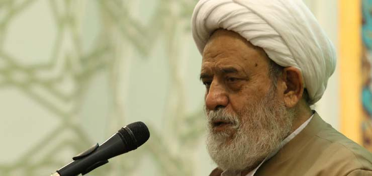 ایمان ضعیف و ناقص، انسان را به کمال نمی‌رساند